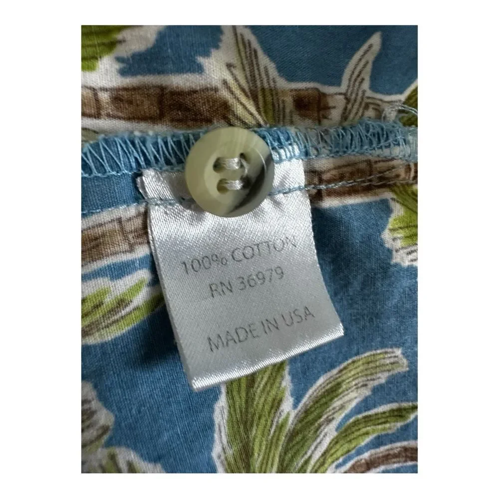 Go barefoot boys medium button down Hawaiian shirt palm trees vacation cruise